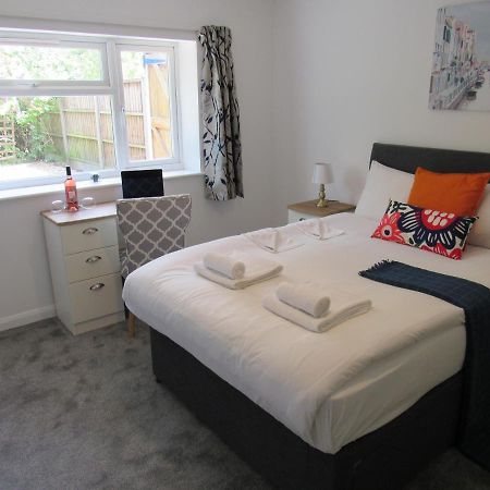 The Cambridge Suites - Tas Accommodations Dış mekan fotoğraf