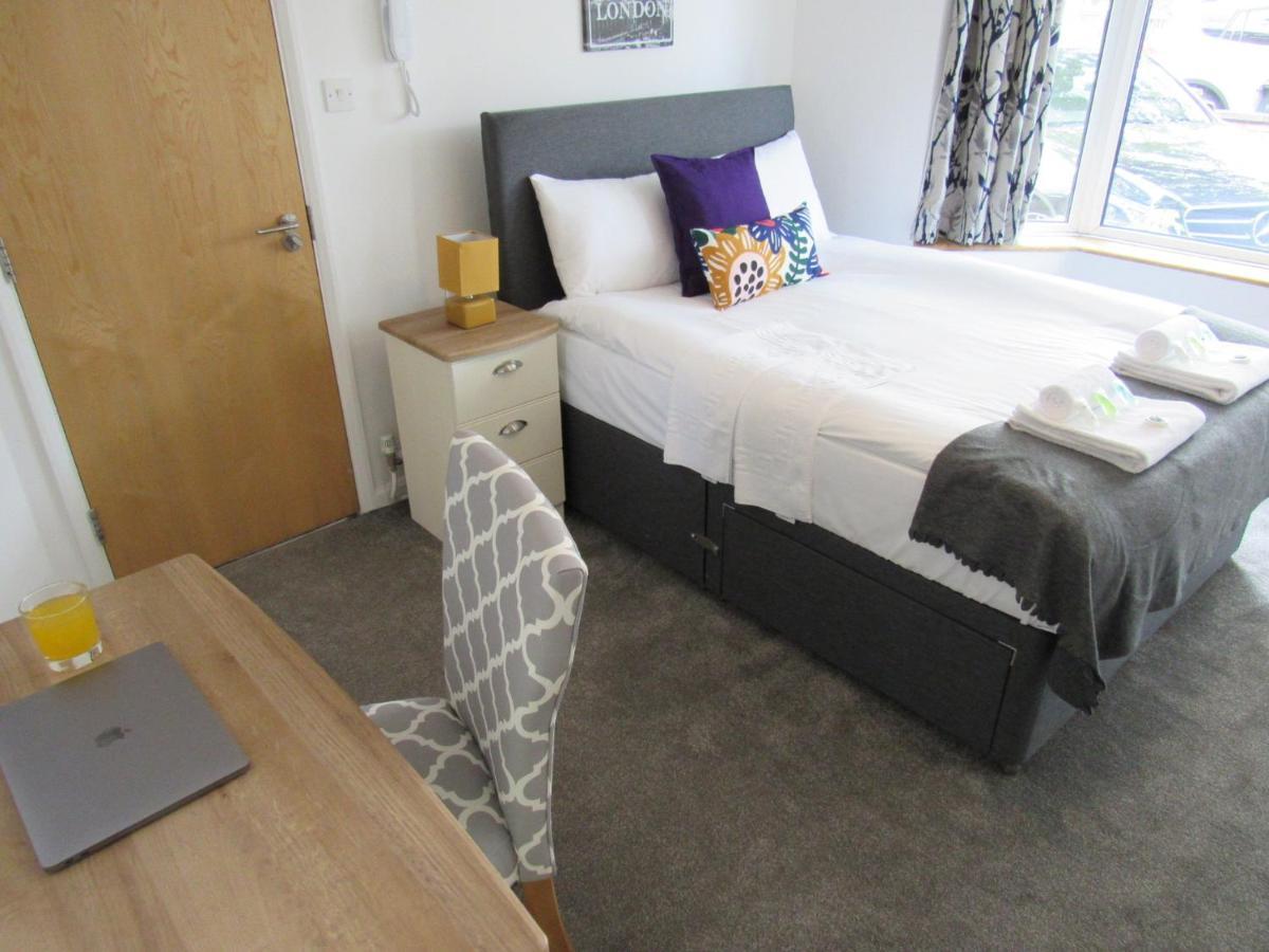 The Cambridge Suites - Tas Accommodations Dış mekan fotoğraf