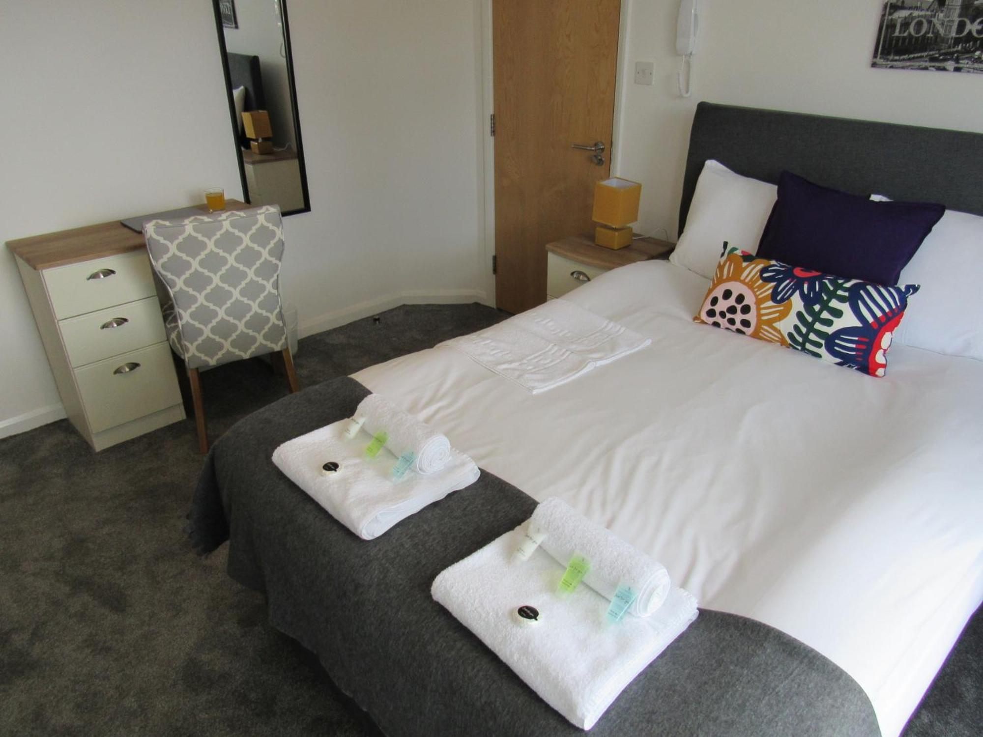The Cambridge Suites - Tas Accommodations Dış mekan fotoğraf
