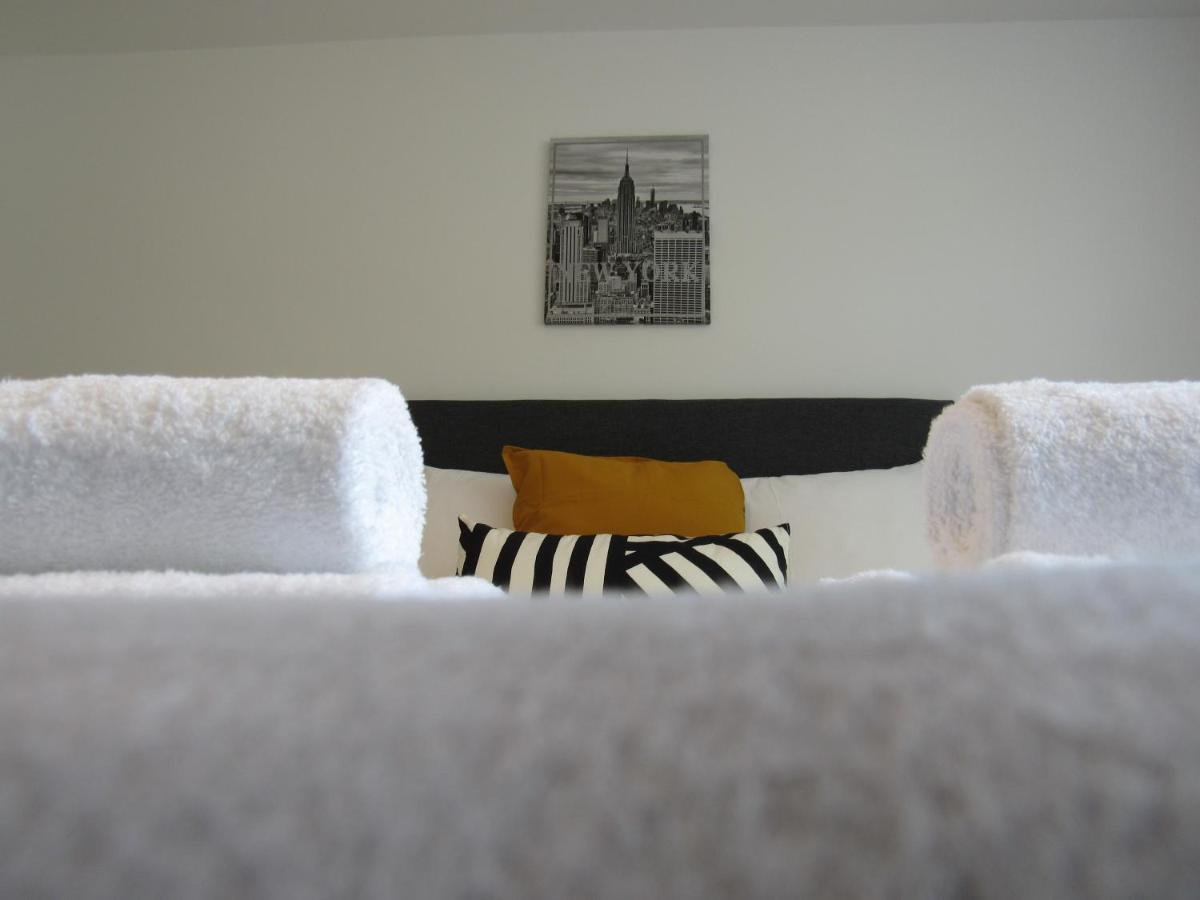 The Cambridge Suites - Tas Accommodations Dış mekan fotoğraf