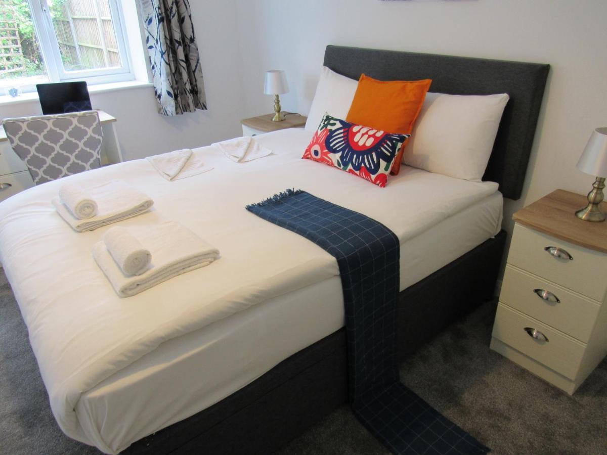 The Cambridge Suites - Tas Accommodations Dış mekan fotoğraf